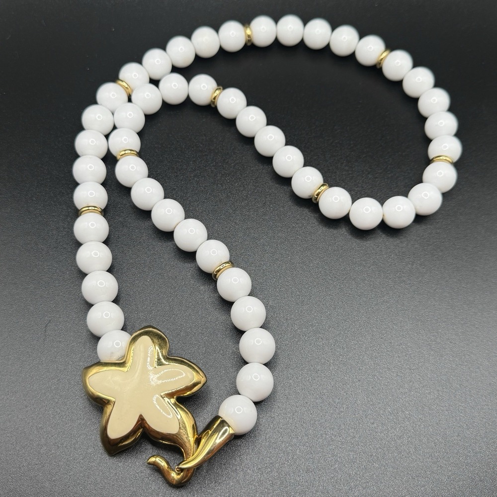 Vintage Napier Lucite White & Gold Tone Beaded Enamel Star Flower Necklace 29"